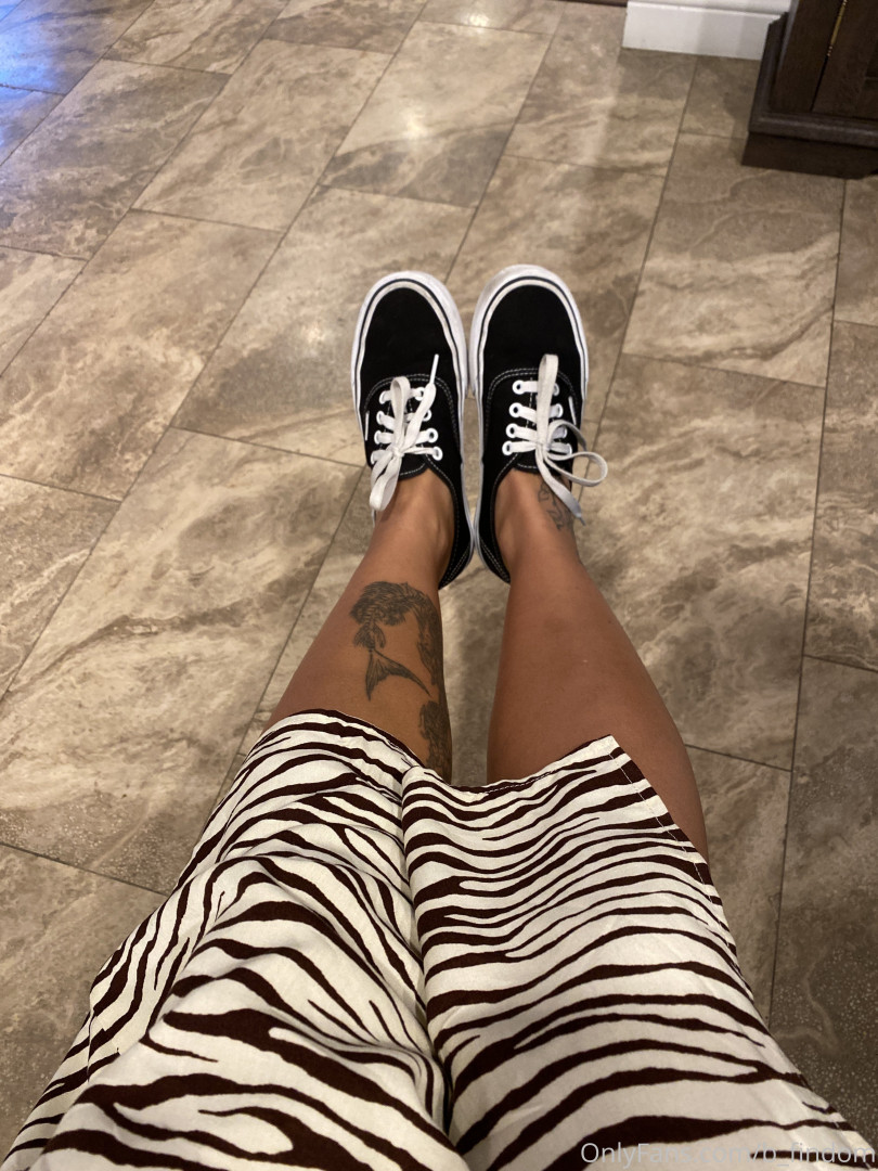 Photo by b_findom published on November 29,2023 02:57:18 - BestThots