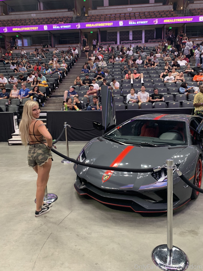 Photo by b_findom published on November 29,2023 02:57:47 - BestThots
