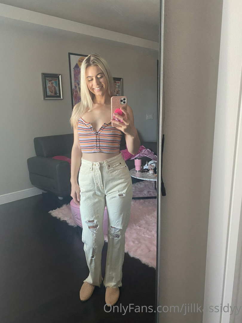 Photo by jillkassidyy published on October 17,2023 00:38:03 - BestThots