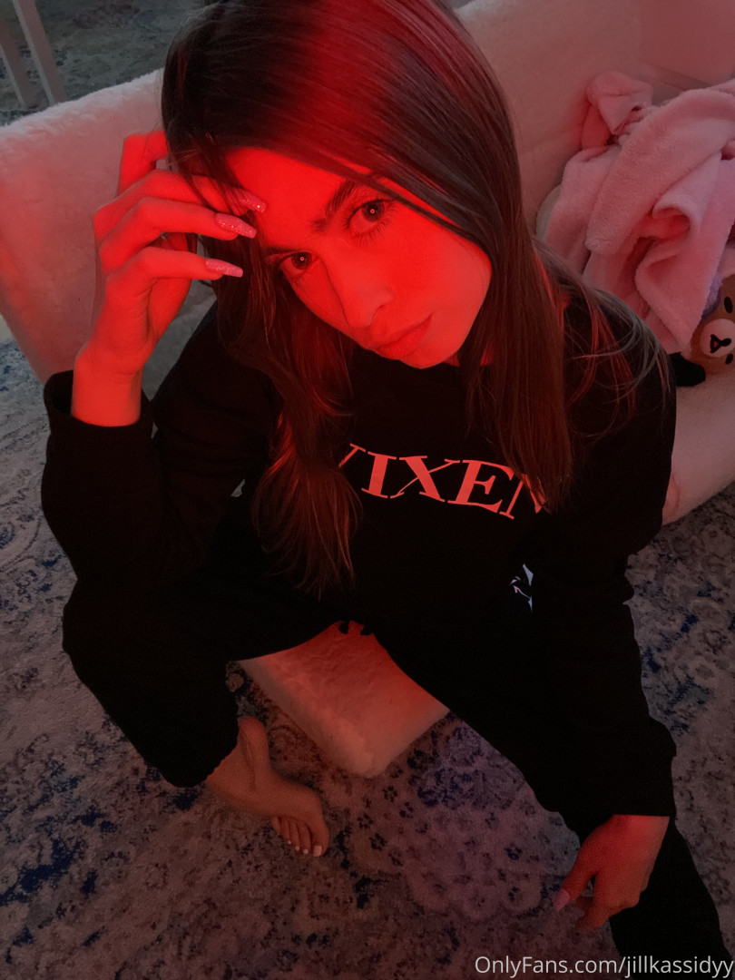 Photo by jillkassidyy published on October 17,2023 04:35:13 - BestThots