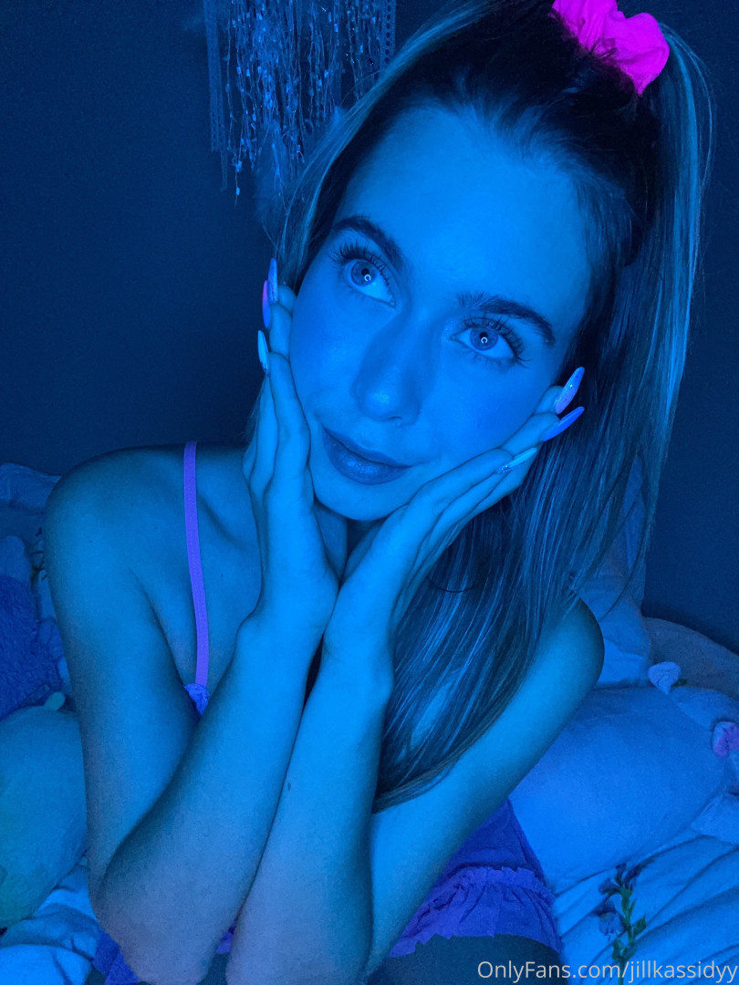 Photo by jillkassidyy published on October 17,2023 04:37:00 - BestThots