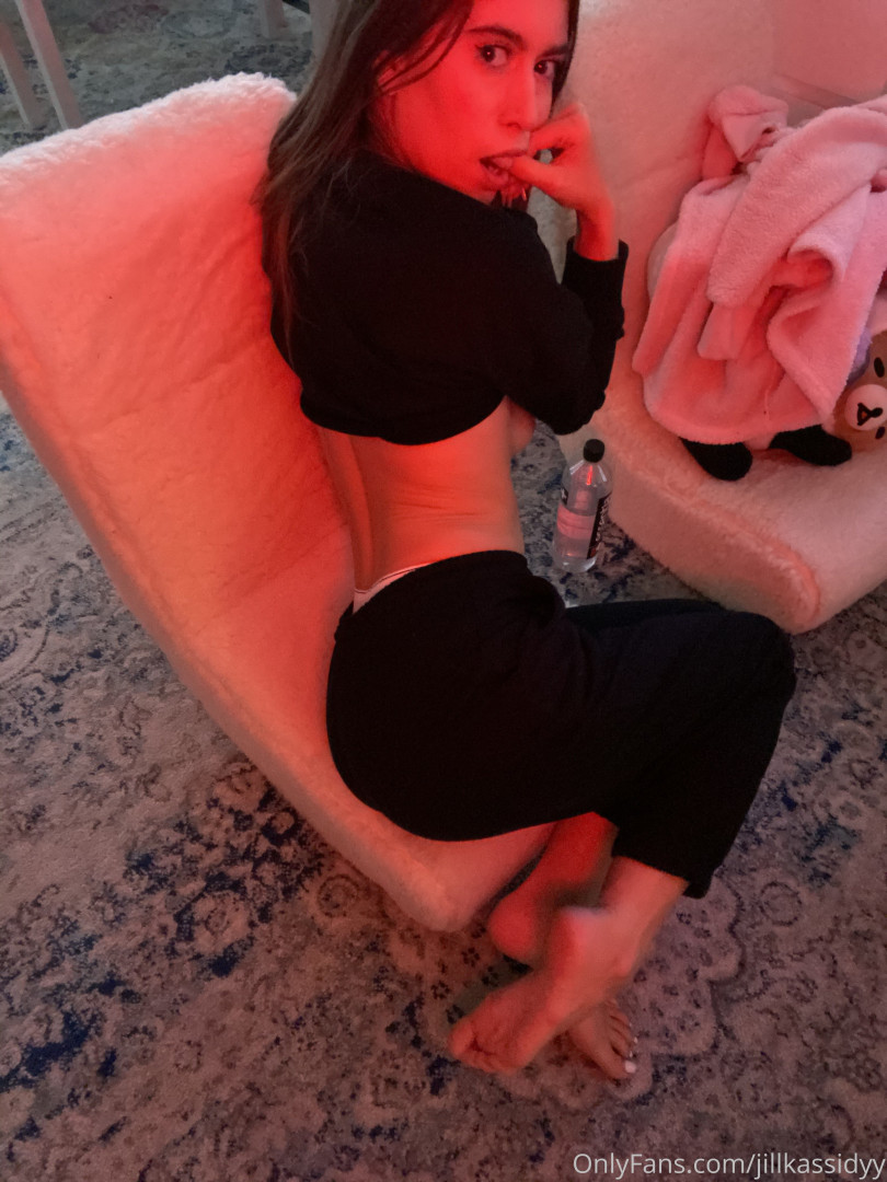 Photo by jillkassidyy published on October 17,2023 04:55:14 - BestThots