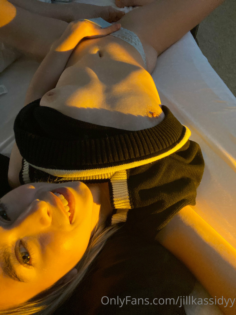 Photo by jillkassidyy published on October 17,2023 05:01:46 - BestThots