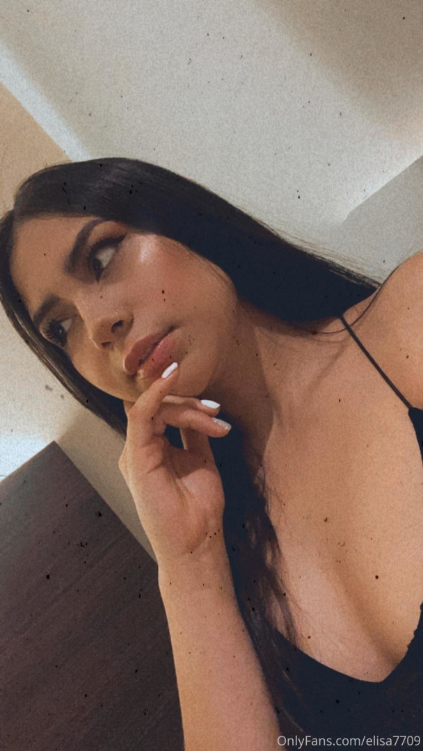 Photo by elissatorres published on October 15,2023 04:20:41 - BestThots
