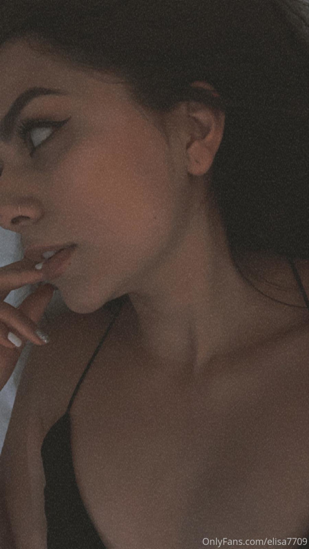 Photo by elissatorres published on October 15,2023 04:41:55 - BestThots