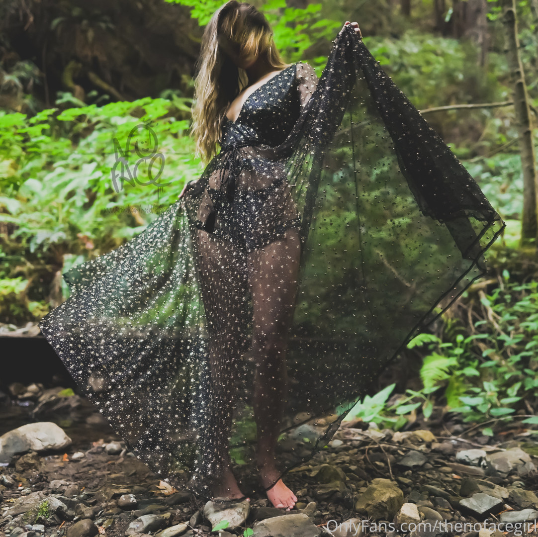 Photo by thenofacegirl published on June 4,2023 07:59:29 - BestThots