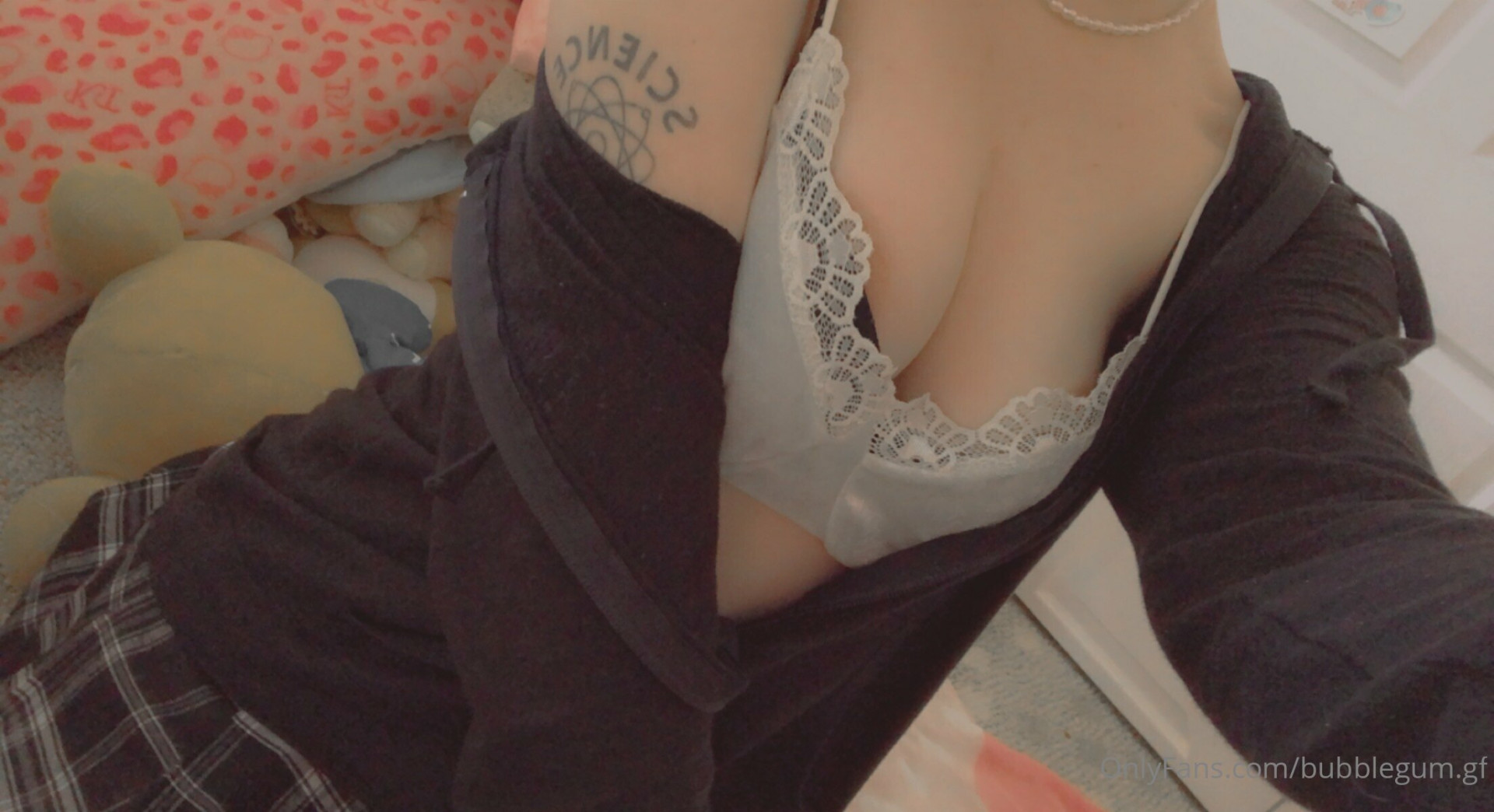 Photo by sirs_nymph published on May 17,2023 23:58:12 - BestThots
