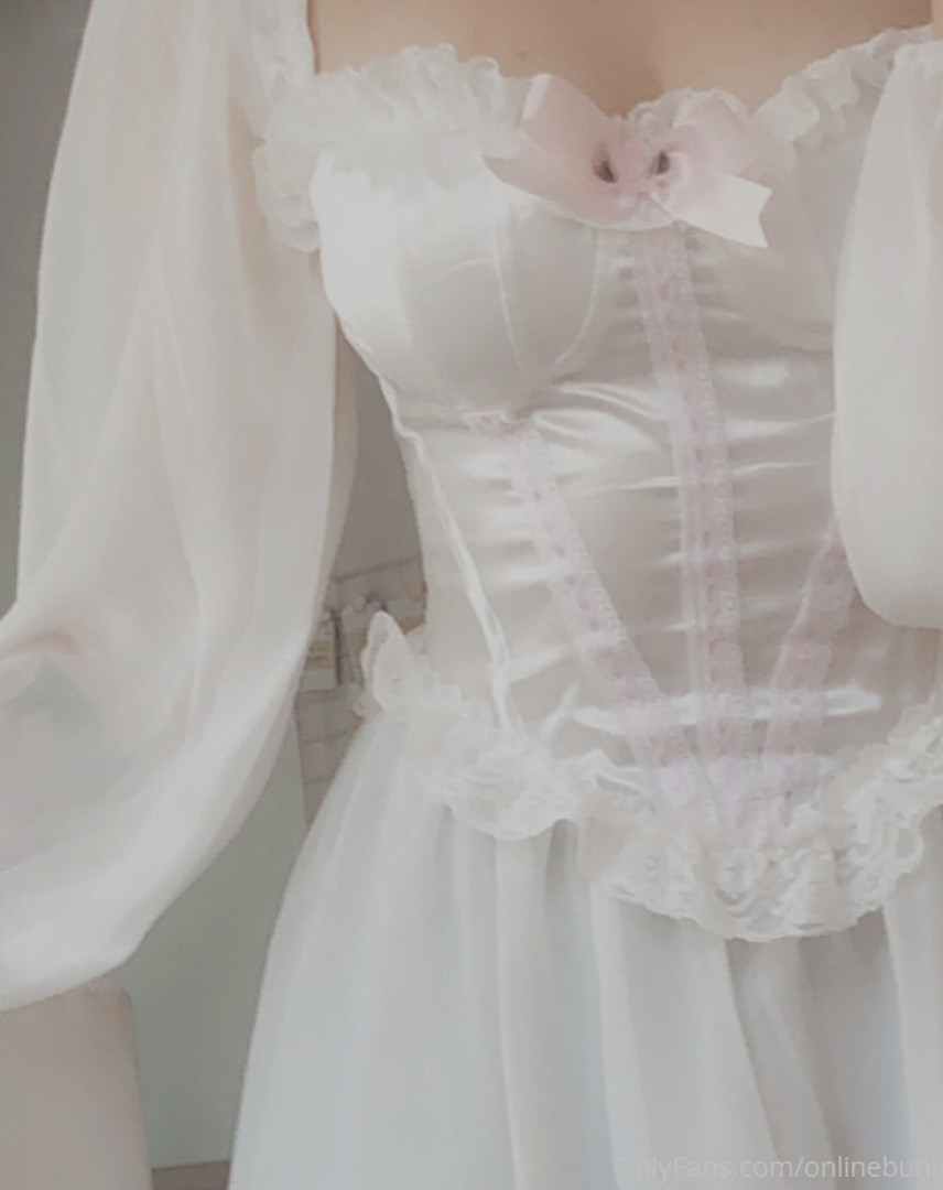 Photo by sirs_nymph published on May 18,2023 00:05:23 - BestThots