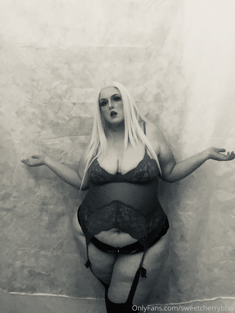 Photo by sweetcherrybbw published on June 22,2023 14:42:28 - BestThots