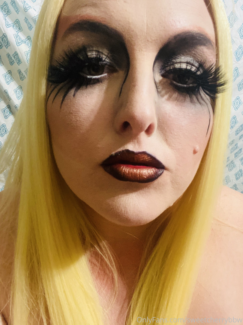 Photo by sweetcherrybbw published on June 22,2023 14:42:31 - BestThots