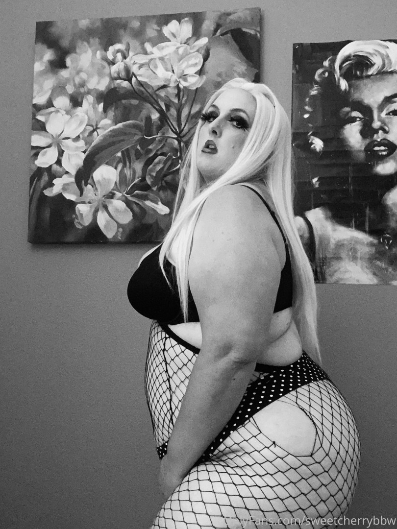 Photo by sweetcherrybbw published on June 22,2023 14:43:54 - BestThots