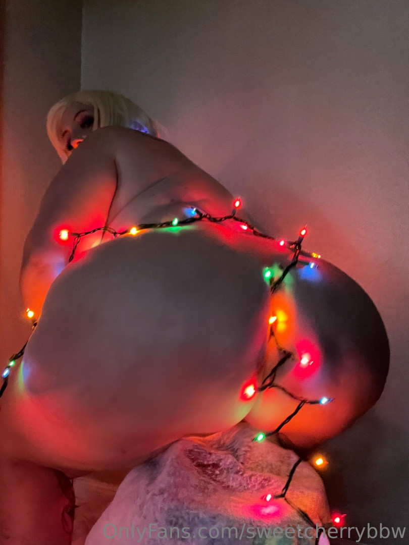 Photo by sweetcherrybbw published on June 22,2023 14:45:26 - BestThots