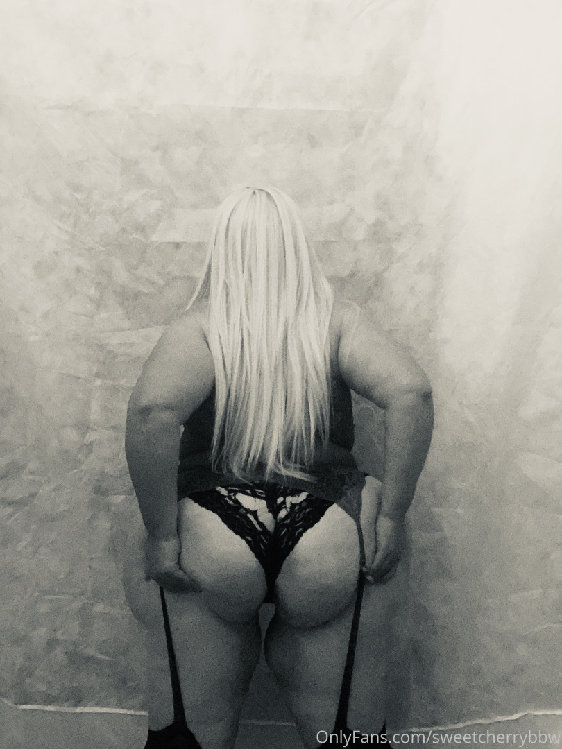 Photo by sweetcherrybbw published on June 22,2023 14:45:53 - BestThots