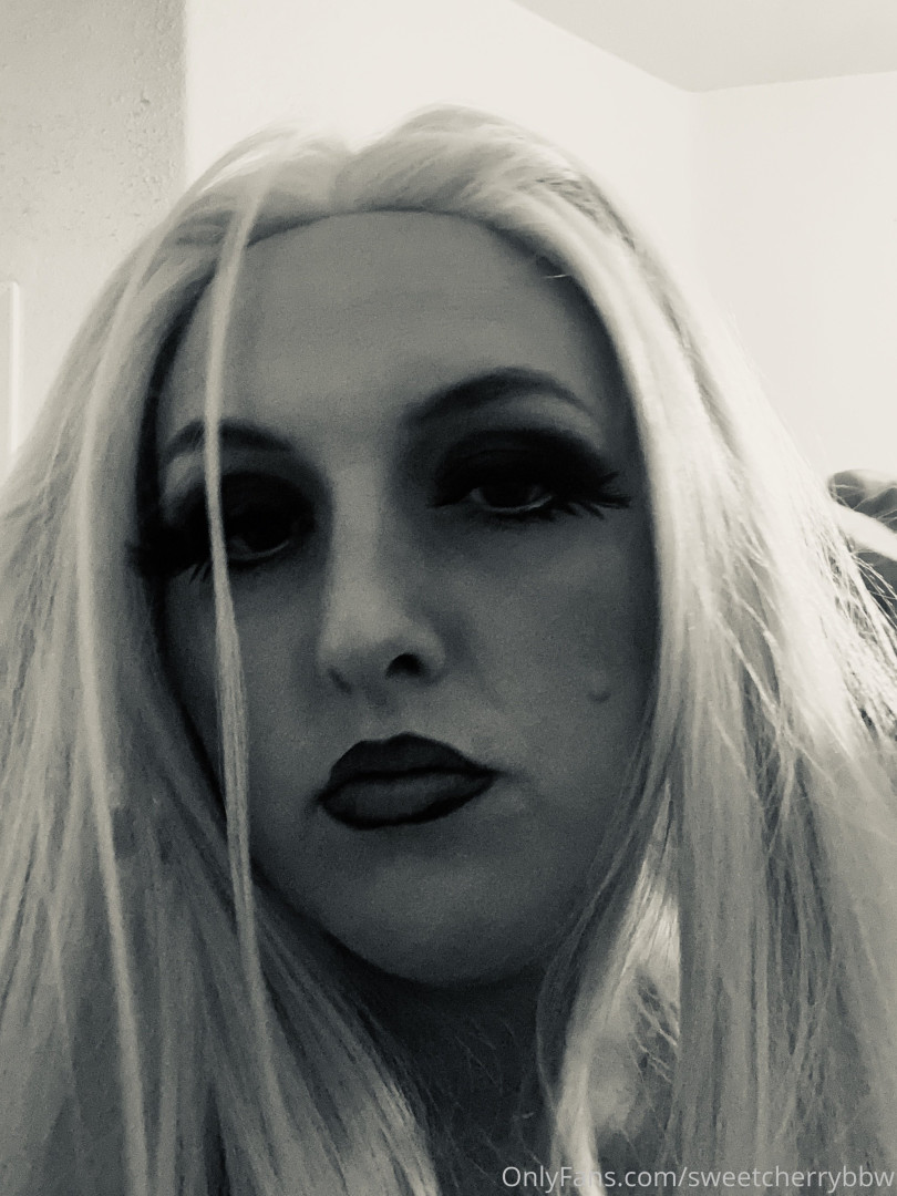 Photo by sweetcherrybbw published on June 22,2023 14:46:54 - BestThots