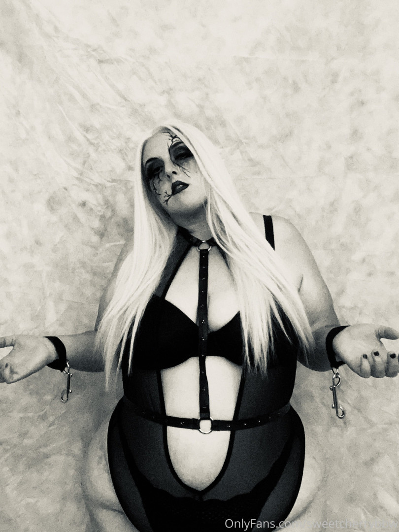 Photo by sweetcherrybbw published on June 22,2023 14:51:57 - BestThots