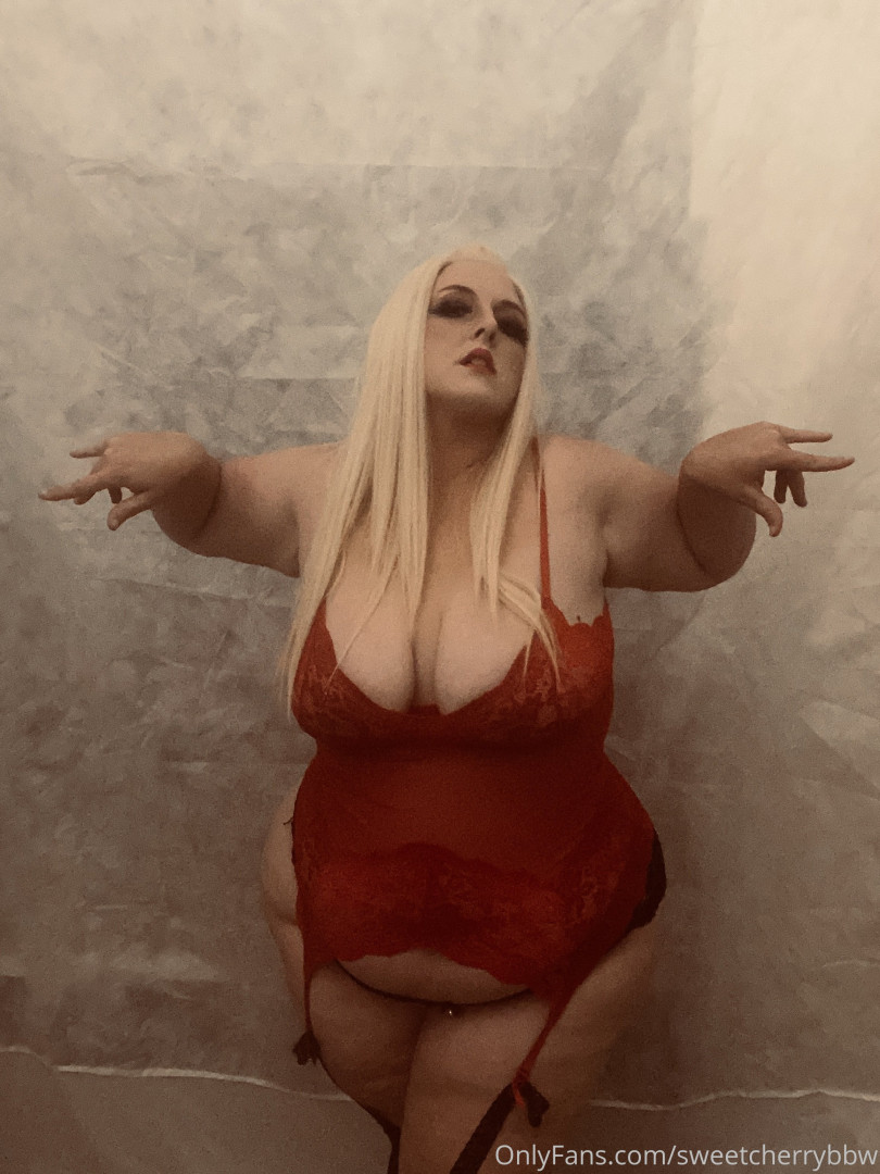 Photo by sweetcherrybbw published on June 22,2023 14:52:12 - BestThots