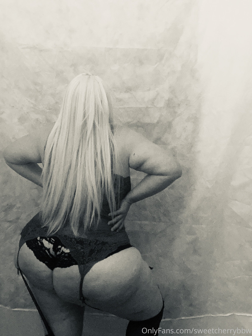 Photo by sweetcherrybbw published on June 22,2023 14:54:44 - BestThots