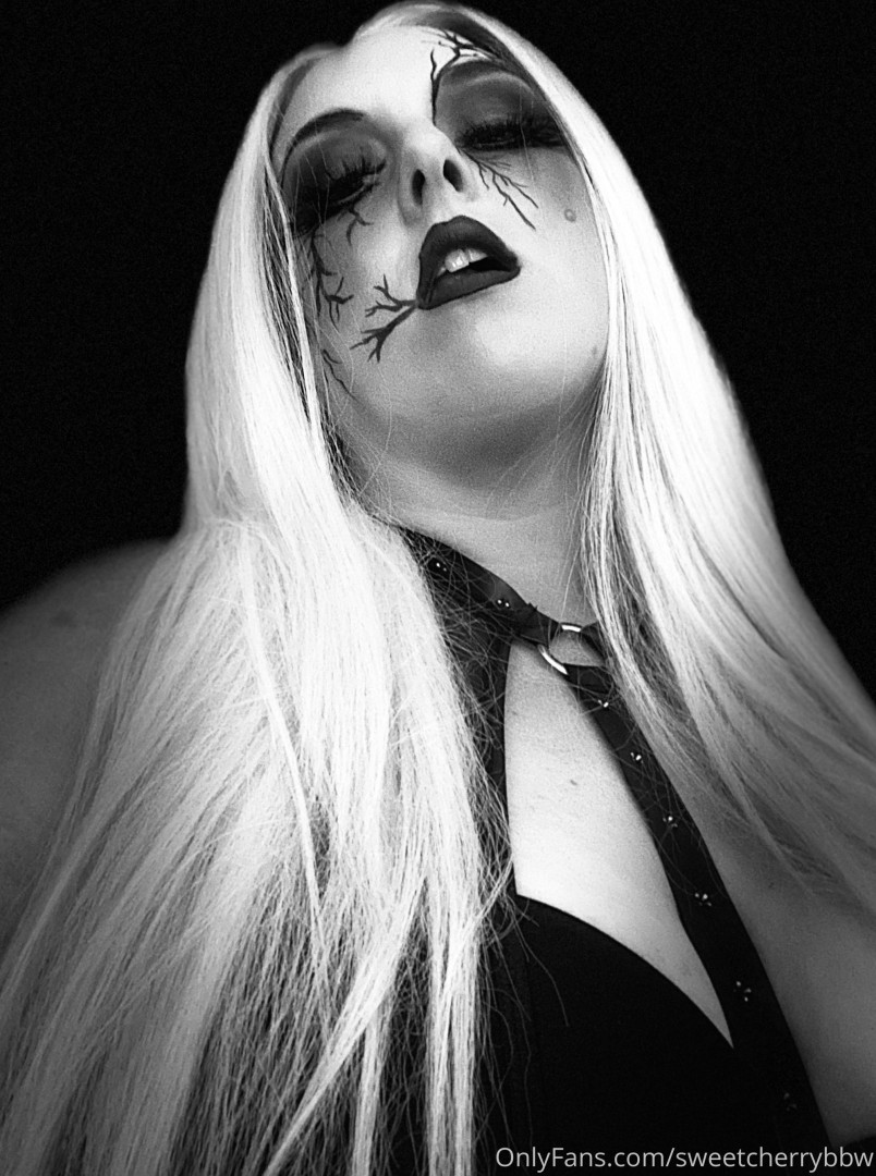 Photo by sweetcherrybbw published on June 22,2023 14:54:59 - BestThots