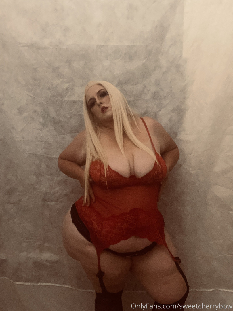 Photo by sweetcherrybbw published on June 22,2023 14:55:01 - BestThots