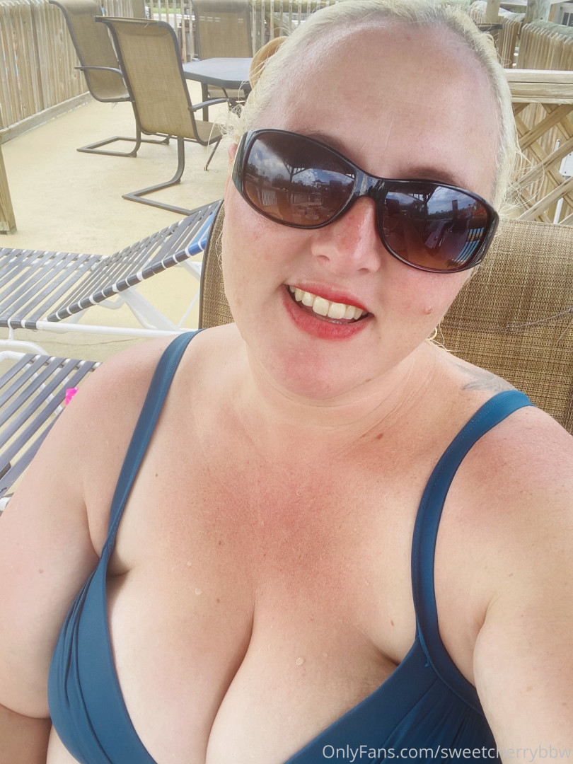 Photo by sweetcherrybbw published on June 22,2023 14:55:04 - BestThots