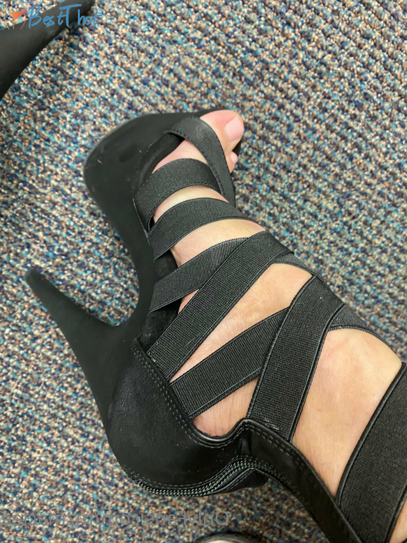 Photo by mzmaclee published on December 22,2024 13:09:54 - BestThots