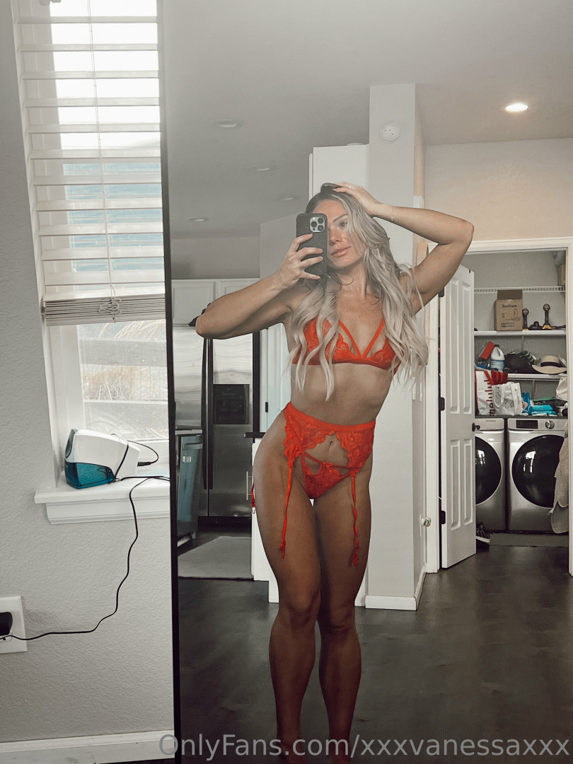 Photo by xxxvanessaxxx published on August 9,2023 15:24:01 - BestThots