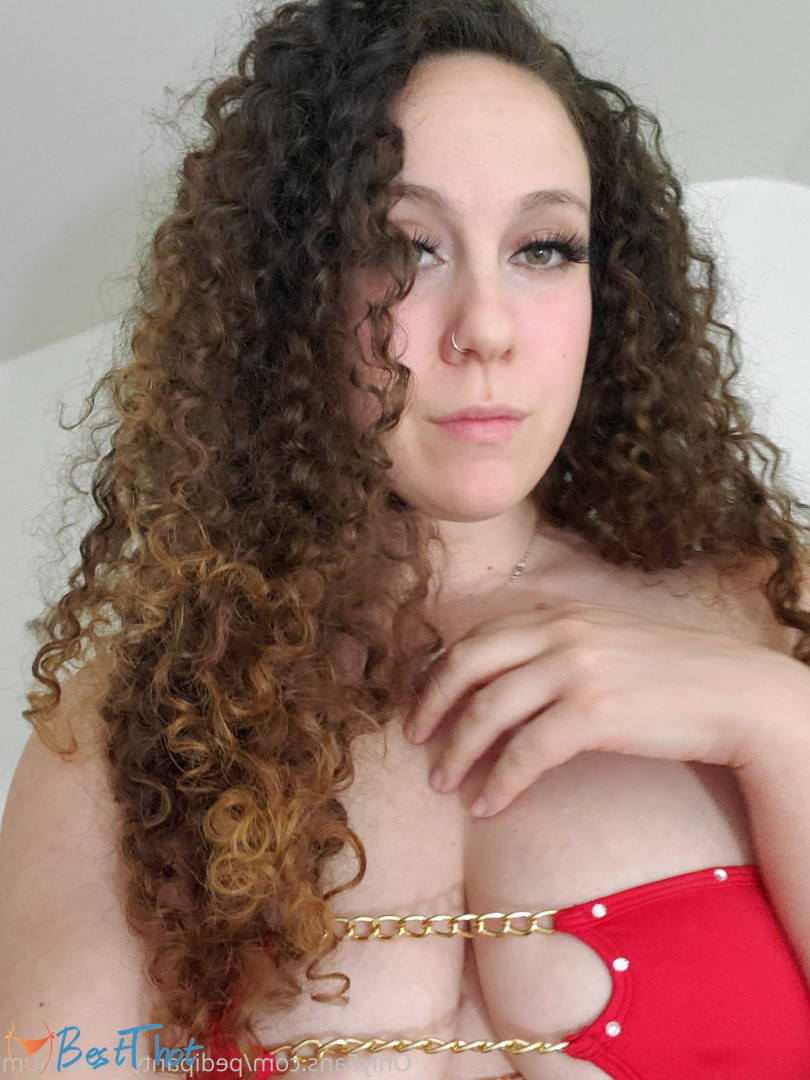 Photo by pedipanty7_premium published on December 20,2024 08:07:36 - BestThots