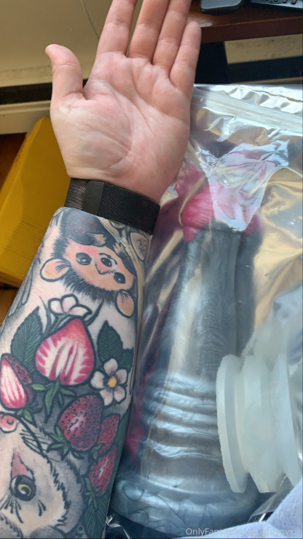 Photo by naughtynyxie published on May 20,2023 07:24:30 - BestThots