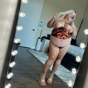candishea #909822
