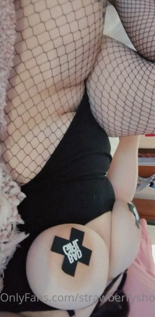 Photo by strawberryshortcakeee published on October 14,2023 04:49:10 - BestThots