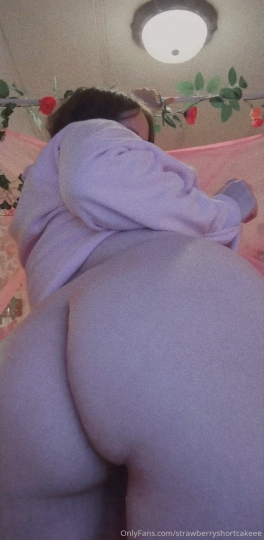 Photo by strawberryshortcakeee published on October 14,2023 06:25:24 - BestThots