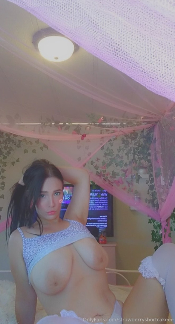 Photo by strawberryshortcakeee published on October 14,2023 06:51:37 - BestThots