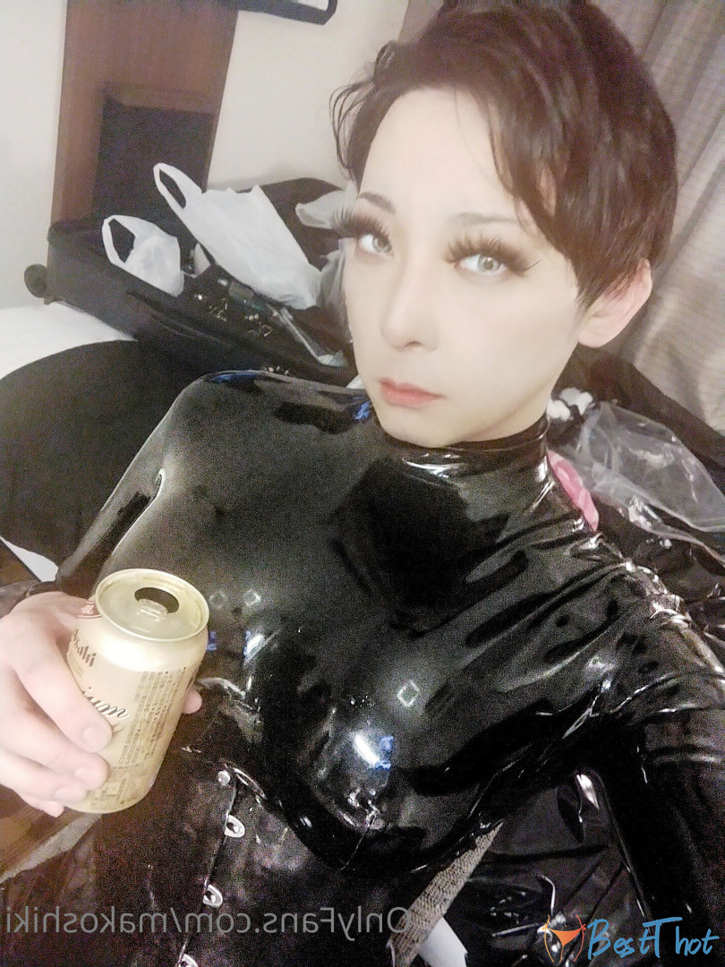 Photo by makoshiki published on December 13,2024 03:05:21 - BestThots