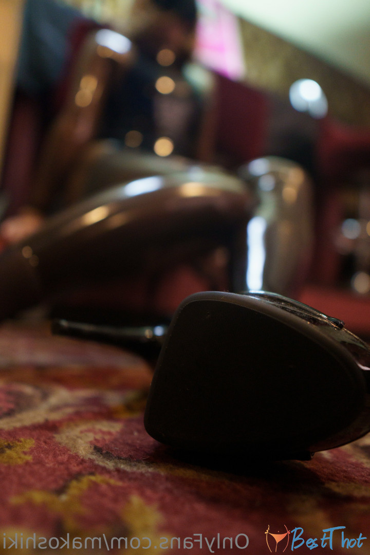 Photo by makoshiki published on December 13,2024 03:06:29 - BestThots