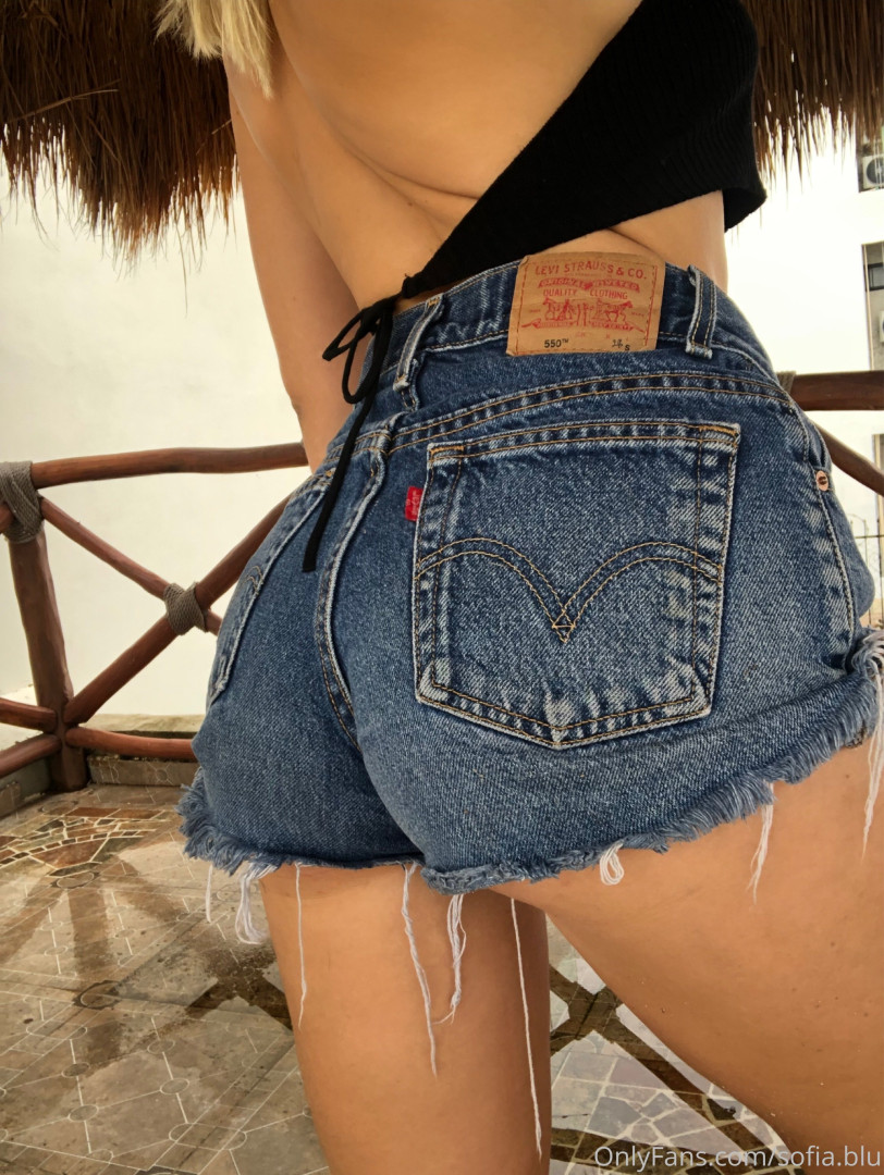 Photo by sofia.blu published on October 16,2023 15:19:57 - BestThots