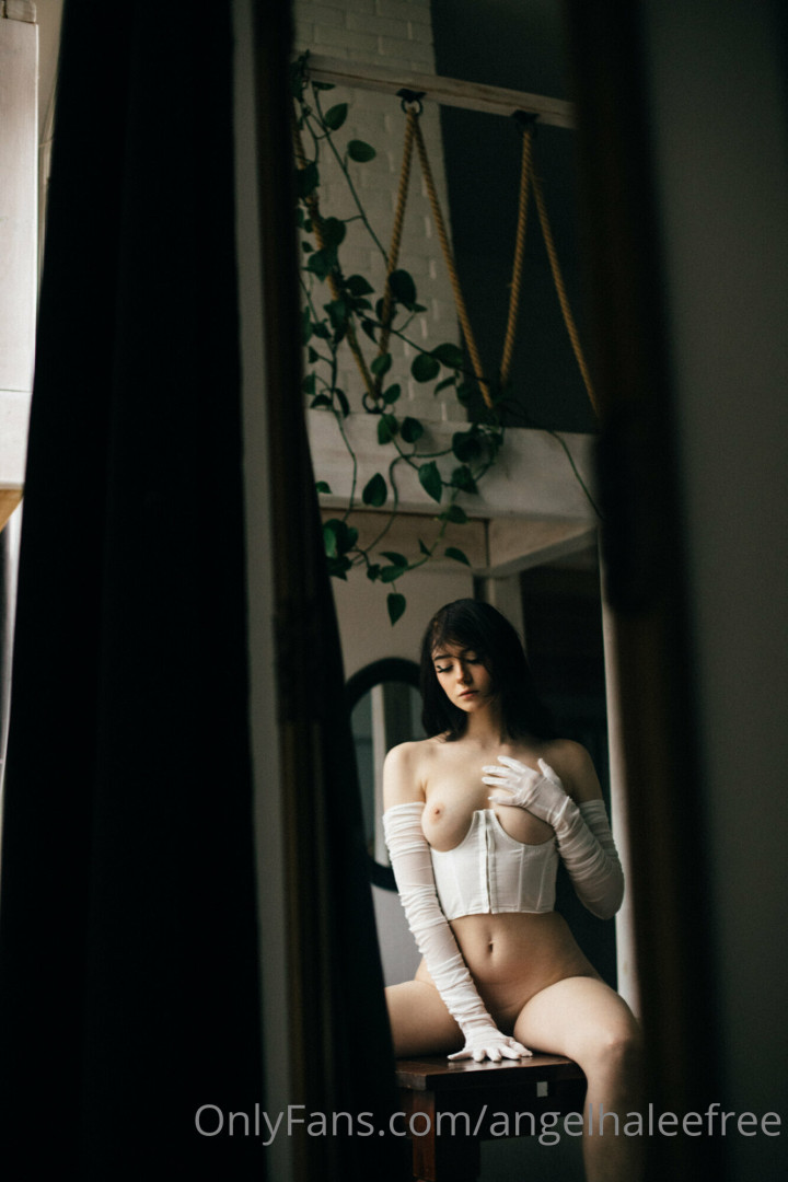 Photo by angelahalee published on November 21,2023 08:27:29 - BestThots