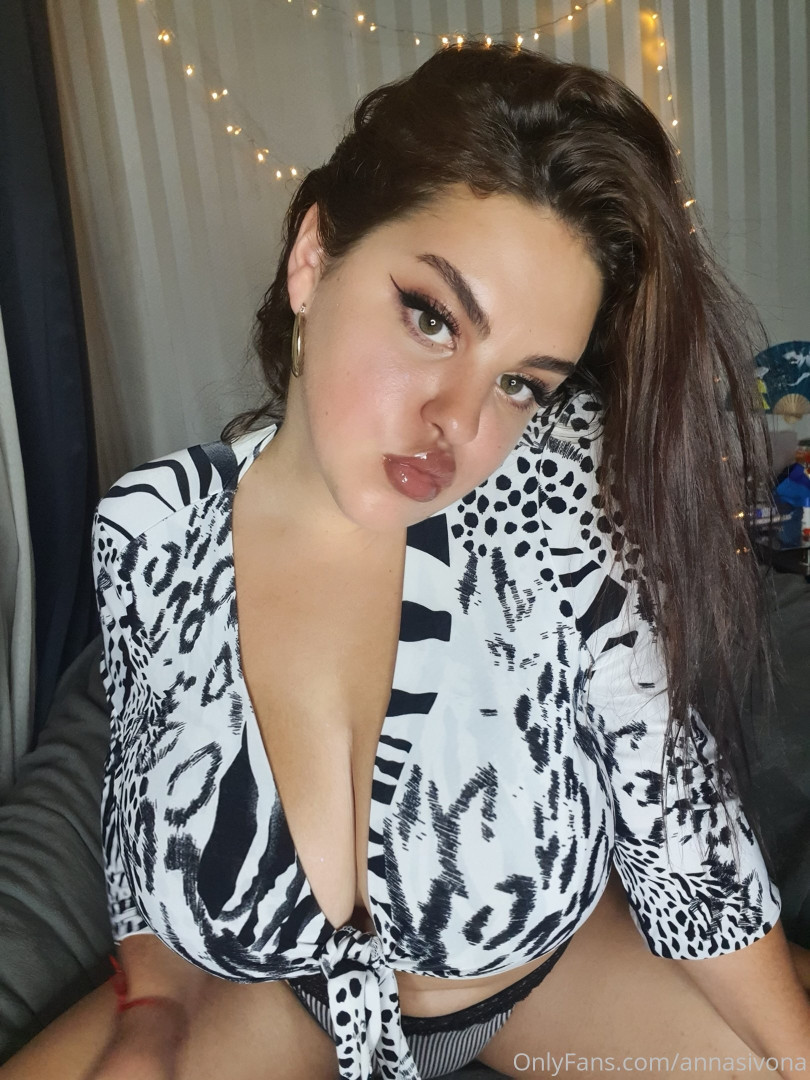 Photo by annasivona published on October 16,2023 17:40:46 - BestThots