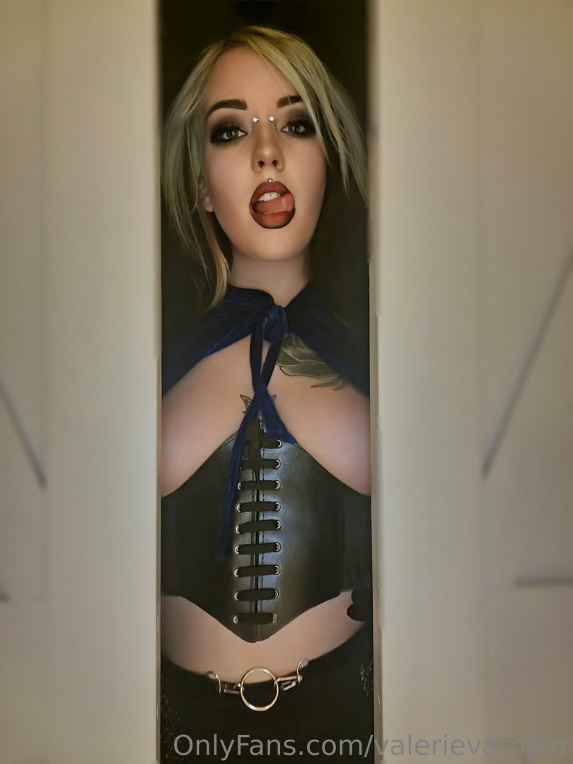 Photo by valerievampyr published on August 11,2023 00:59:25 - BestThots