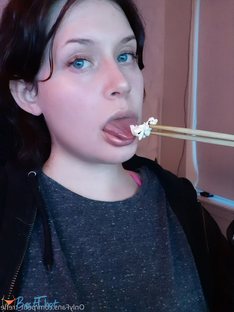 Photo by petit_trefle published on December 15,2024 18:06:03 - BestThots