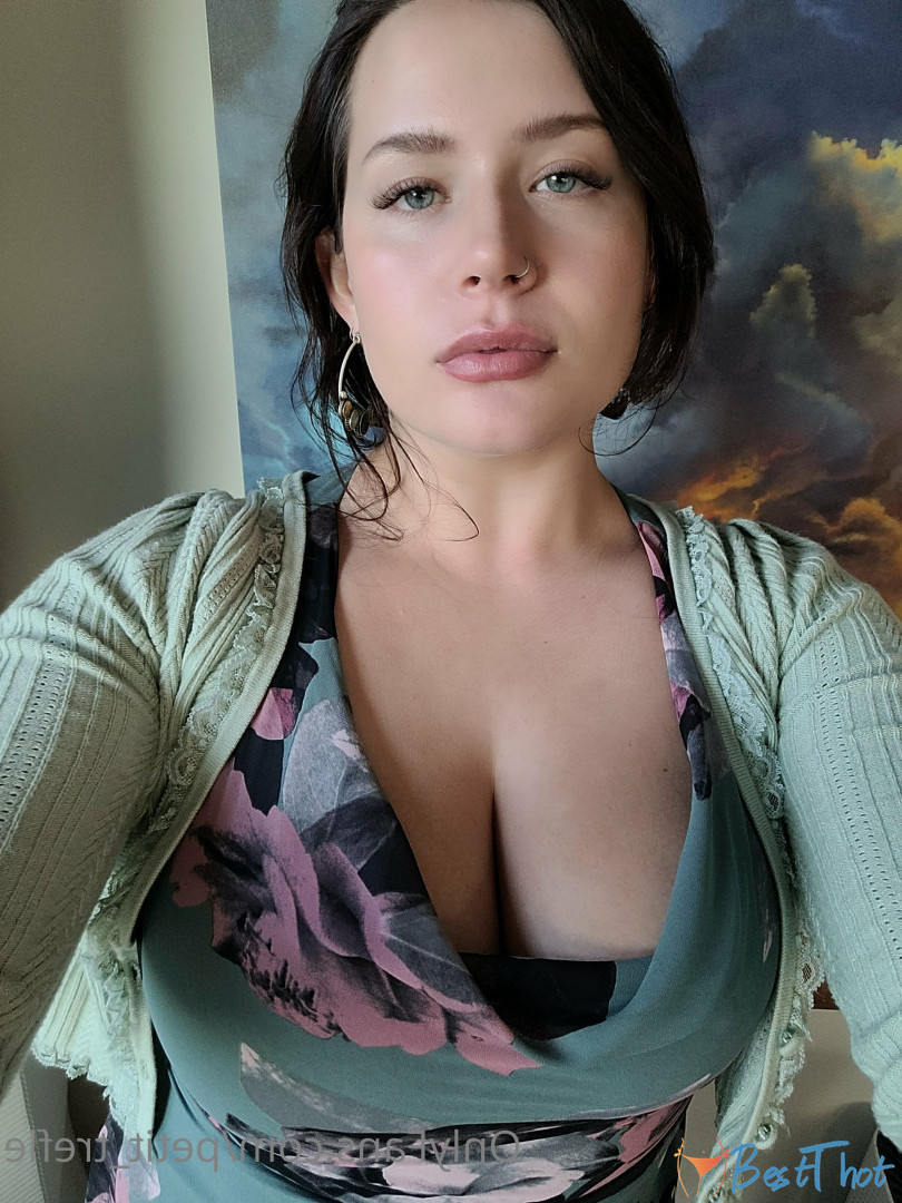 Photo by petit_trefle published on December 15,2024 19:04:13 - BestThots