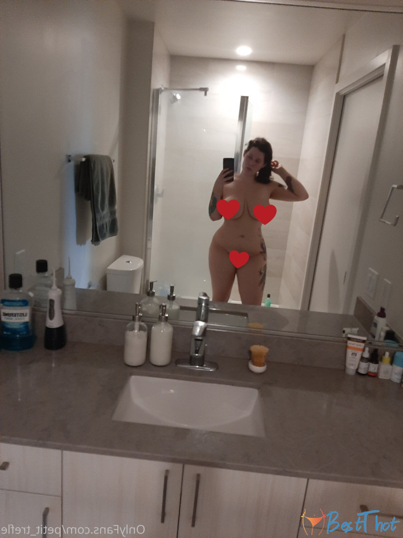 Photo by petit_trefle published on December 15,2024 19:06:43 - BestThots