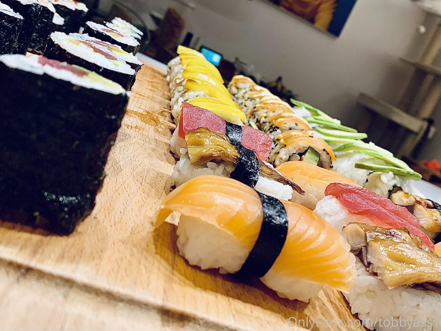 Photo by tobbyass1 published on May 16,2023 16:37:01 - BestThots