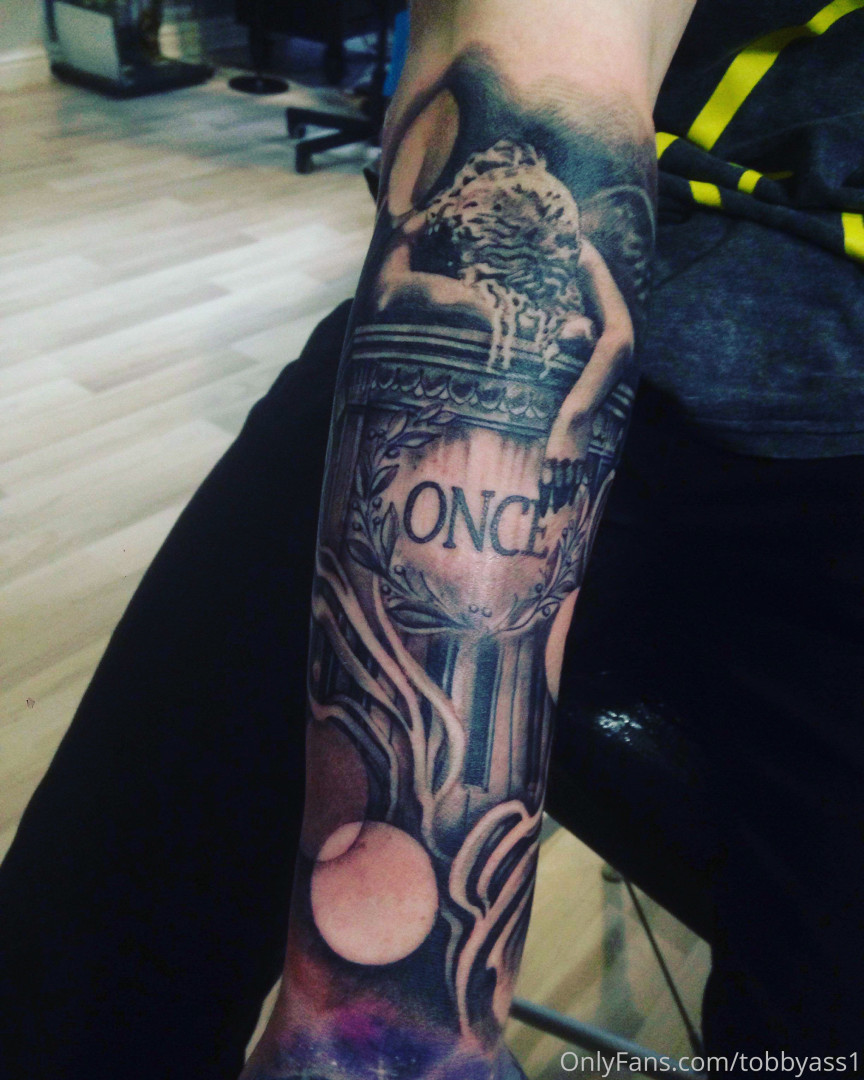 Photo by tobbyass1 published on May 16,2023 16:37:50 - BestThots