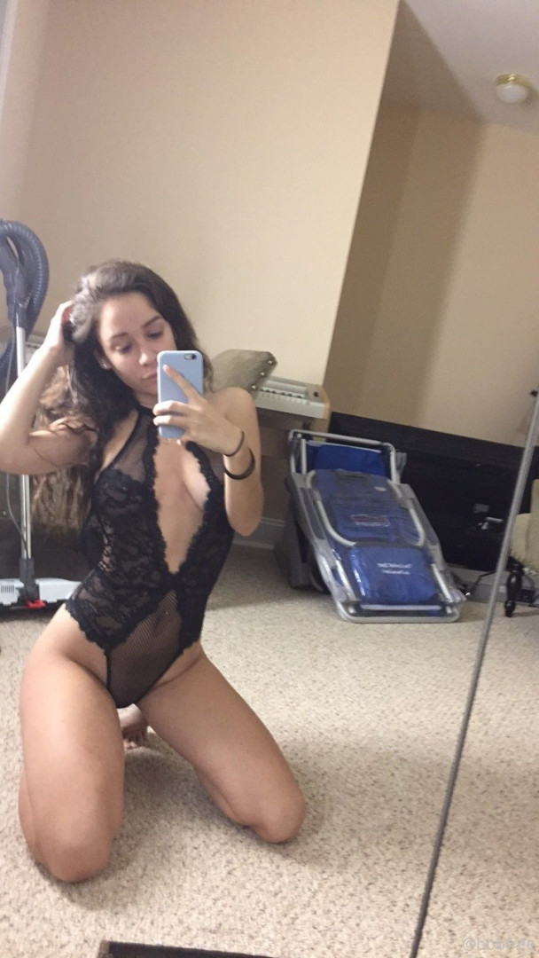 Photo by bbbabieee published on December 10,2023 21:45:00 - BestThots