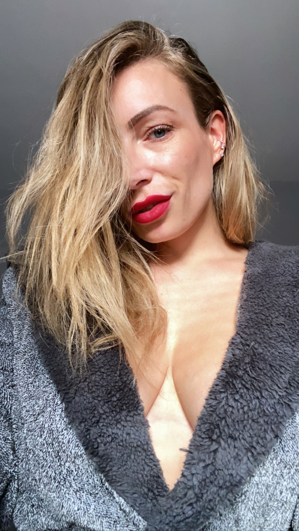 Photo by ava_austen published on November 23,2023 21:44:01 - BestThots