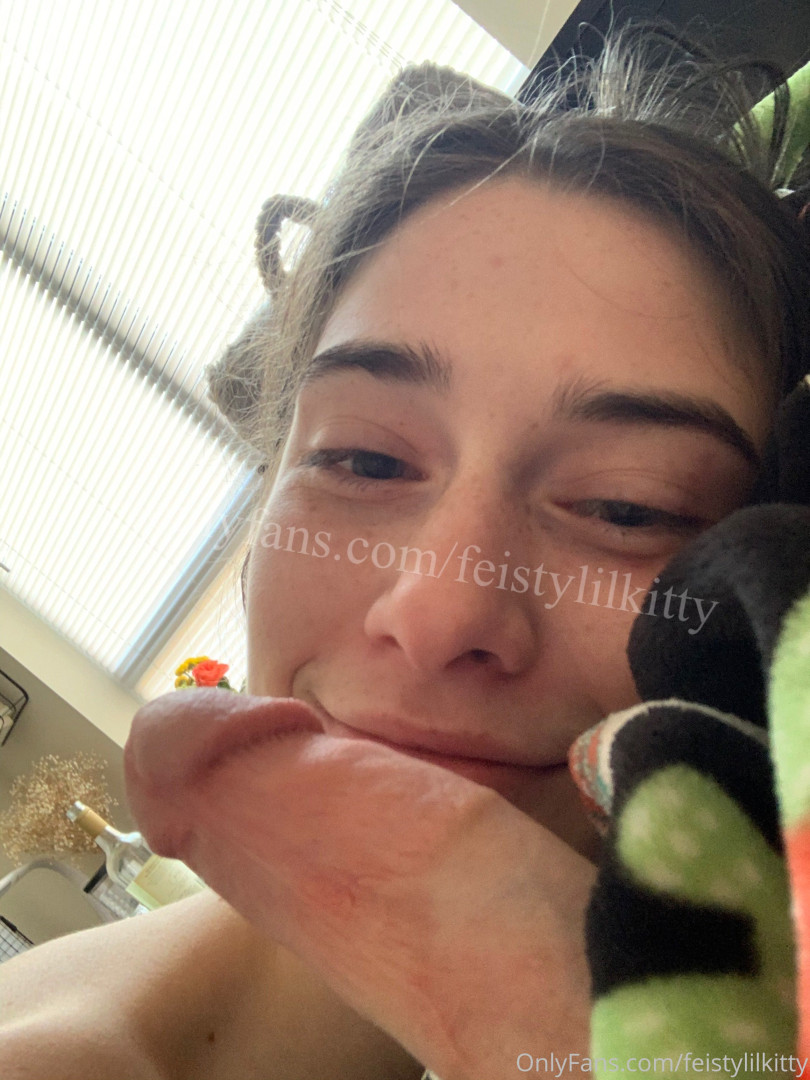 Photo by feistylilkitty published on June 9,2023 16:55:12 - BestThots