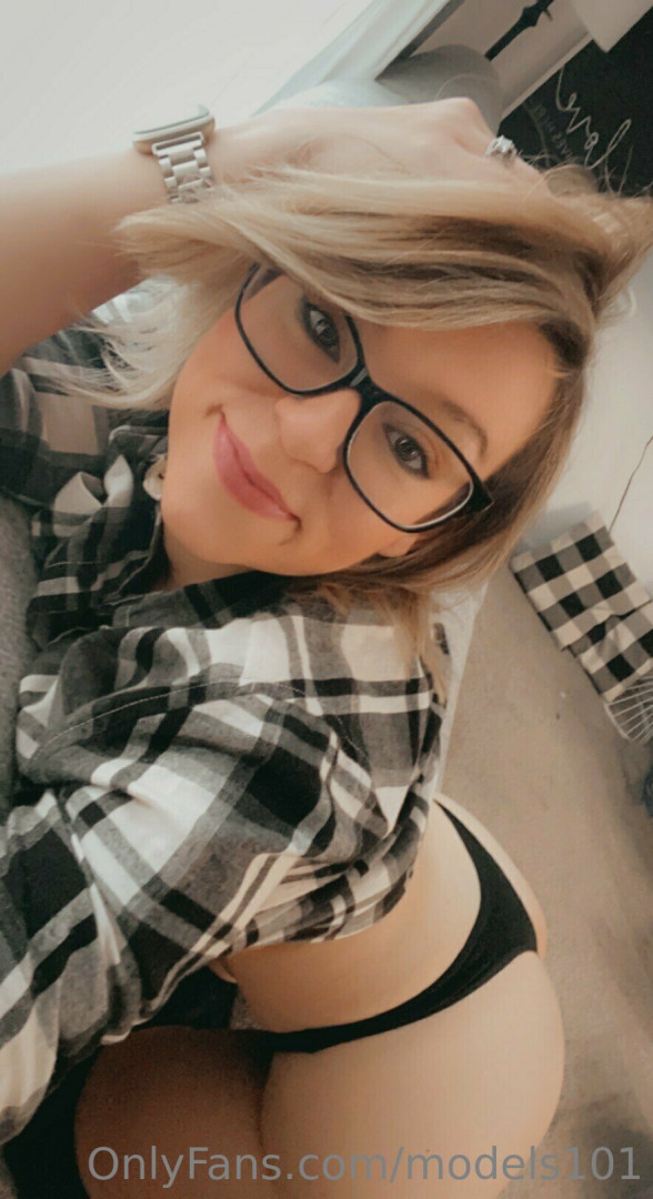 Photo by models101 published on August 20,2023 12:00:45 - BestThots