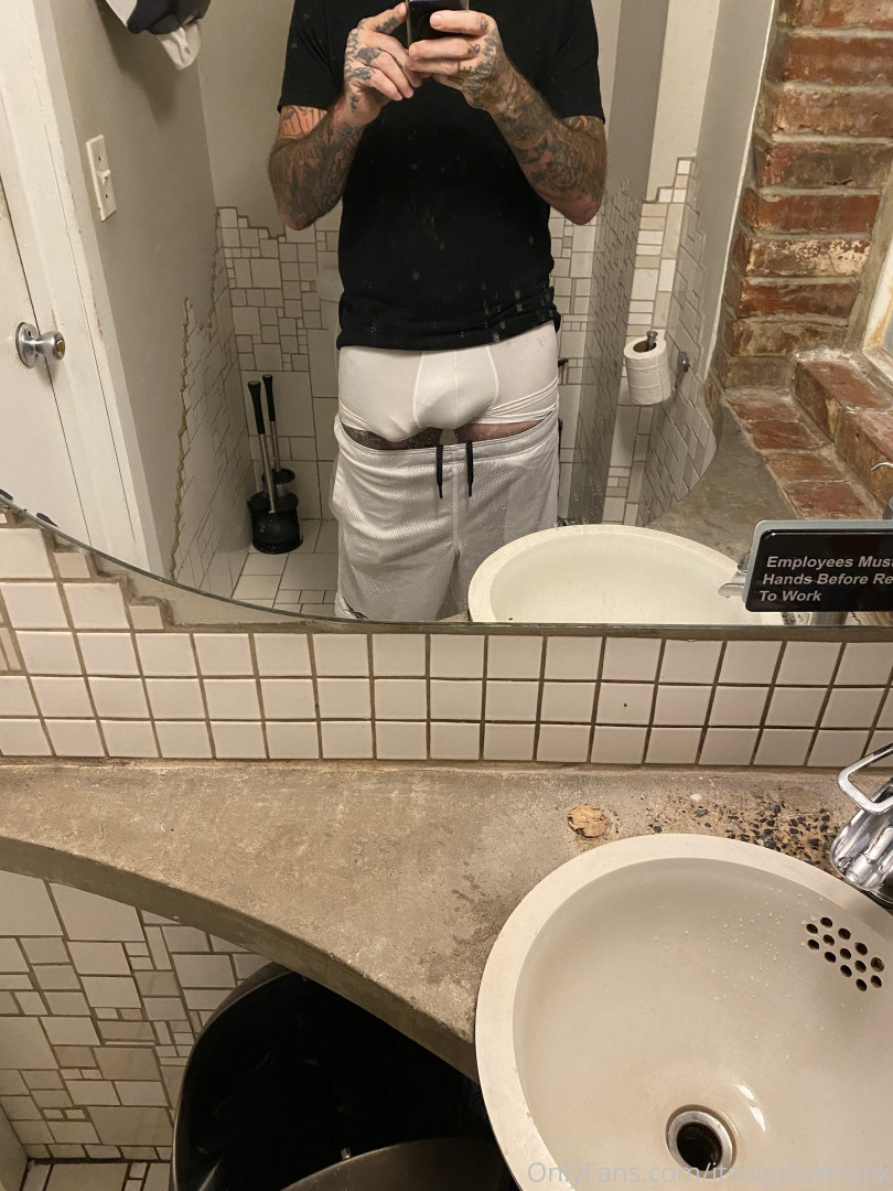 Photo by itsbigdickfrank published on October 13,2023 11:32:28 - BestThots