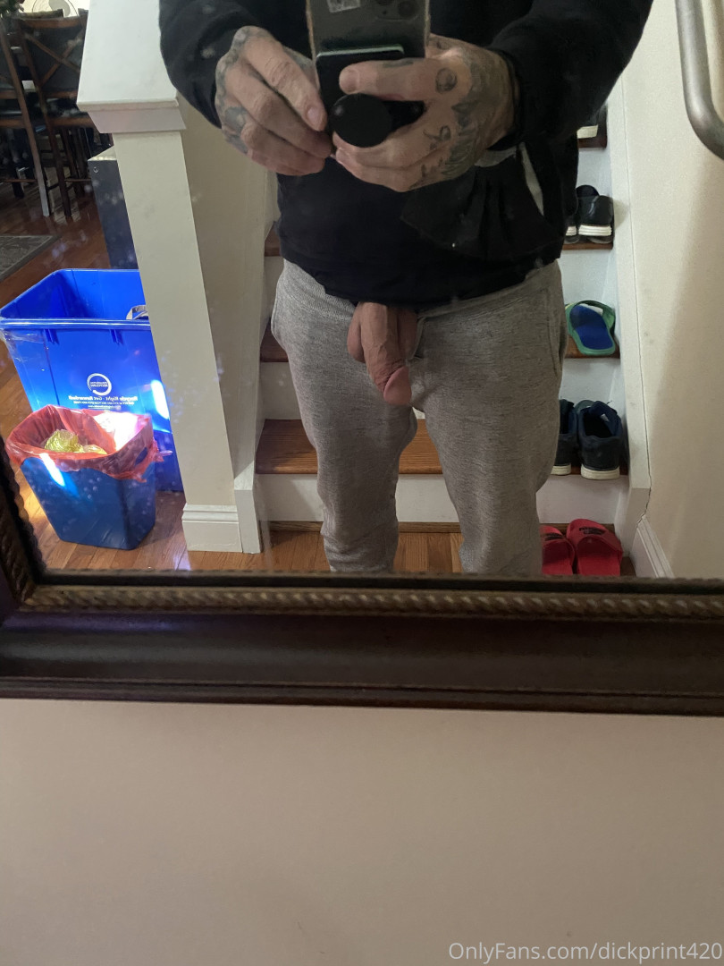 Photo by itsbigdickfrank published on October 13,2023 12:01:09 - BestThots