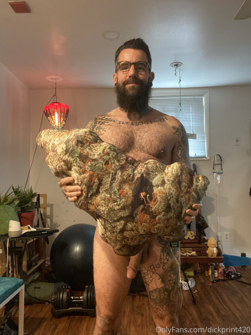 Photo by itsbigdickfrank published on October 13,2023 12:14:00 - BestThots